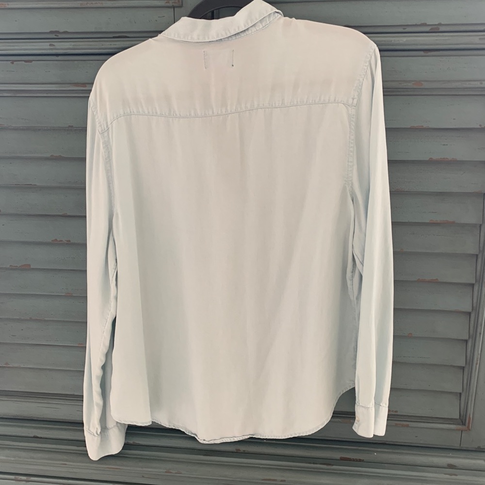 Button-up Top - Picture 2 of 2